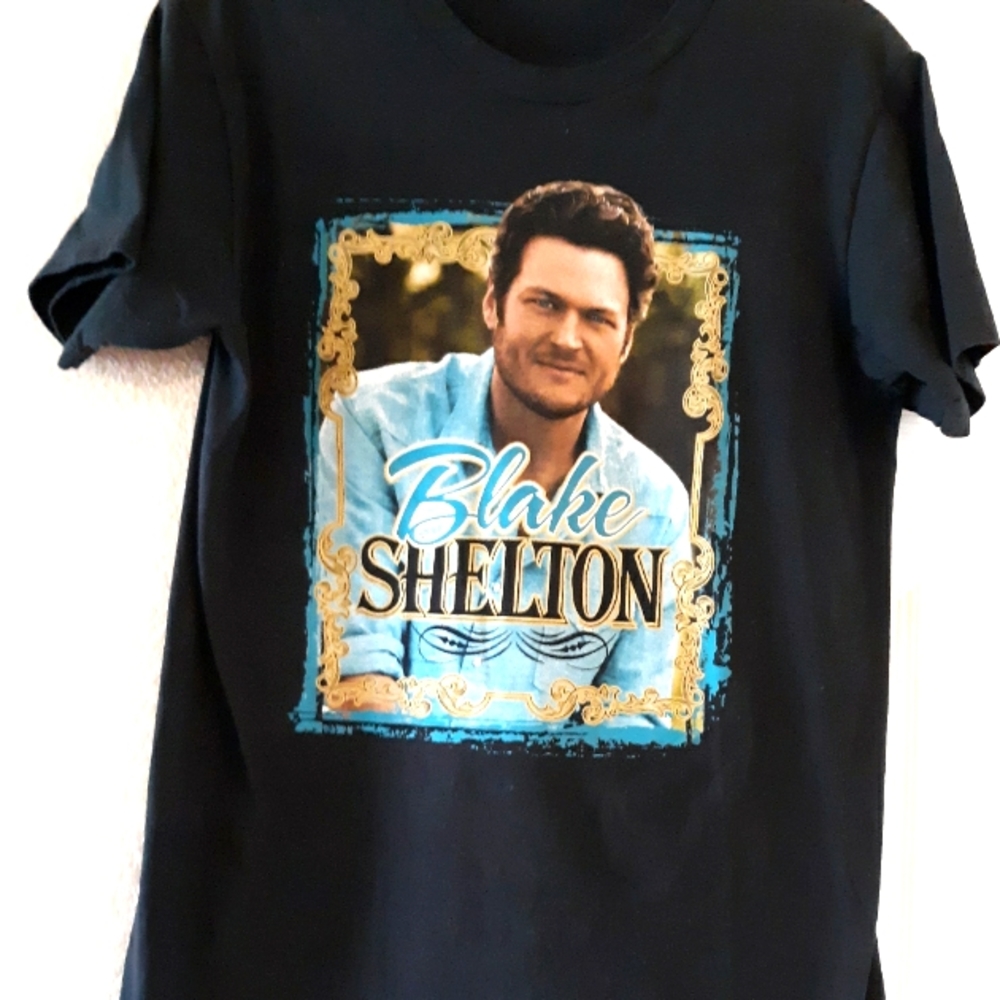 BLAKE SHELTON VINTAGE CONCERT T SHIRT 2011 SZ M